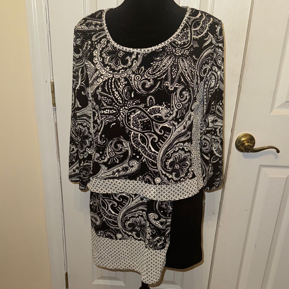 Style & Co. Monochrome Patterned Top